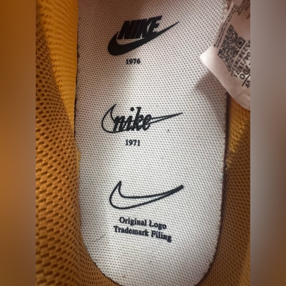 LIKE NEW Nike Low Air Force 1 '07 SE First Use DA8302-101 Sneakers Shoes - Picture 15 of 16